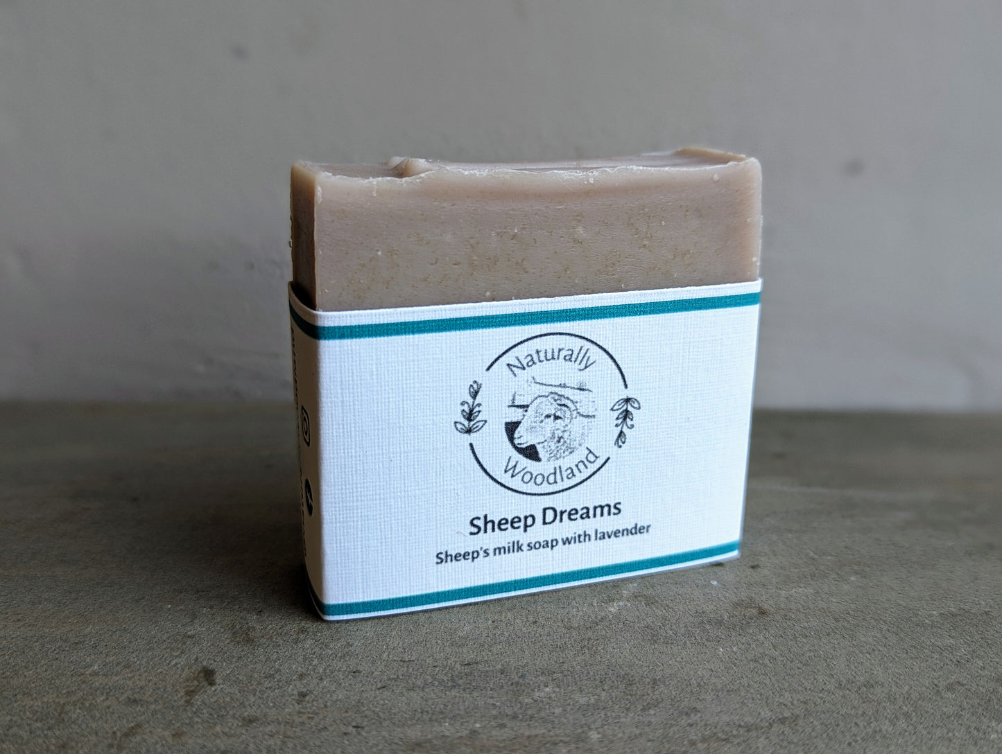 Naturally Woodland Natural gentle sheep's milk soap with Whitefaced Woodland sheep milk, and lavender. Handmade in Yorkshire. Soap for sensitive skin.